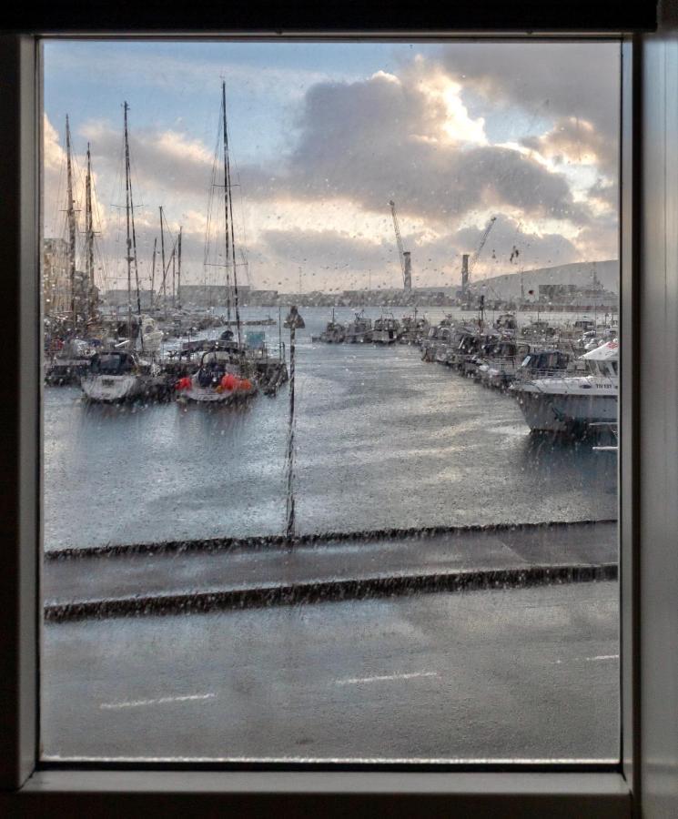 Guesthouse At The Boat Harbour Tórshavn Dış mekan fotoğraf