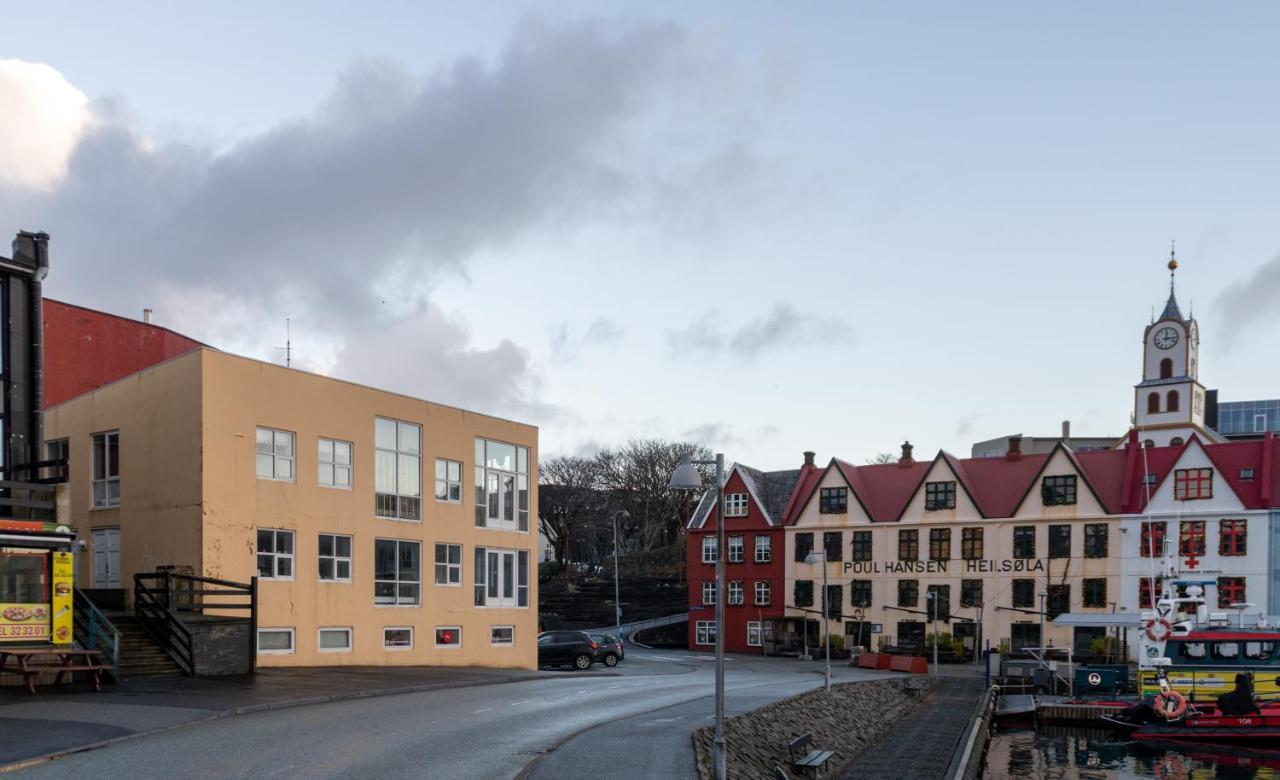 Guesthouse At The Boat Harbour Tórshavn Dış mekan fotoğraf