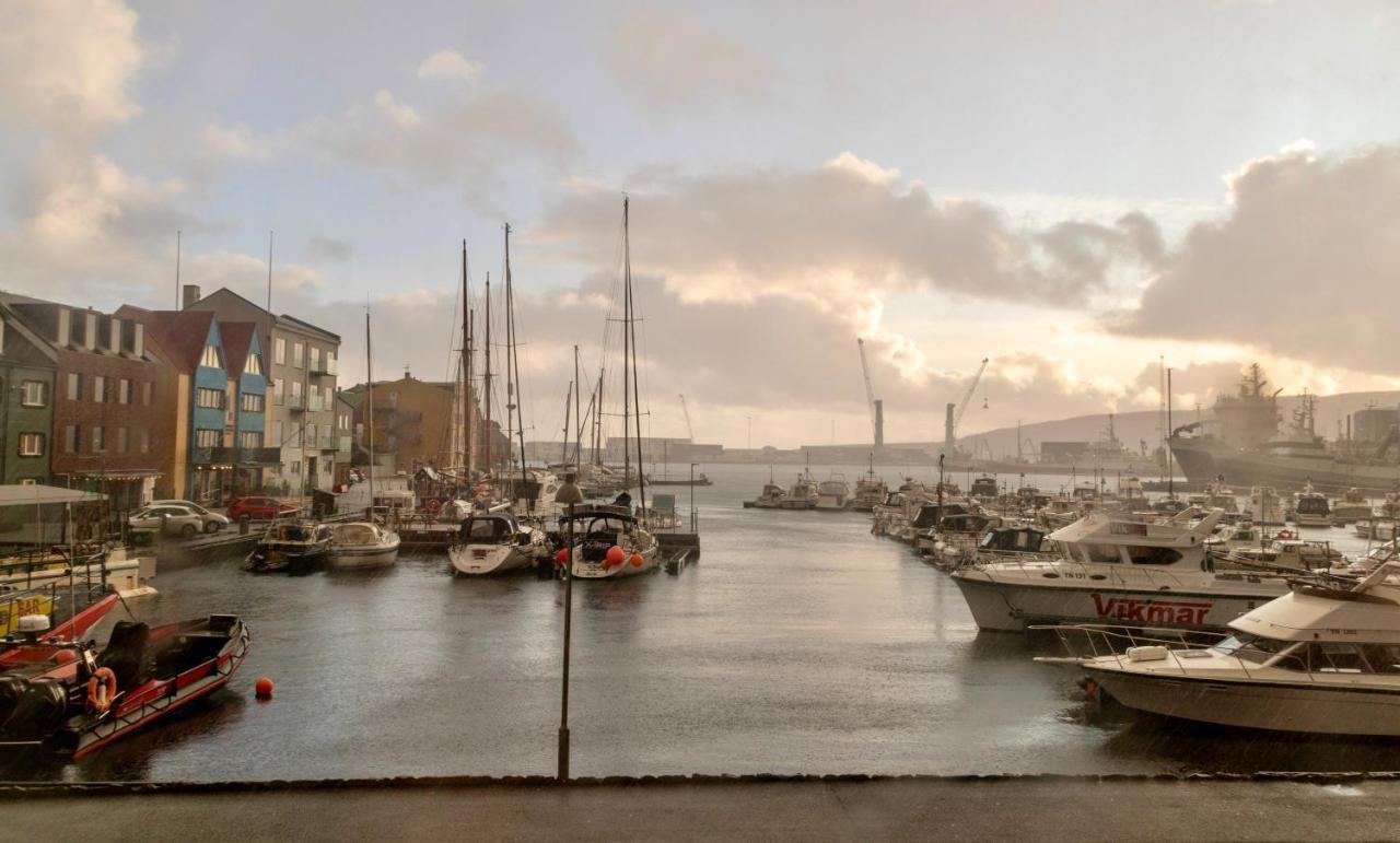 Guesthouse At The Boat Harbour Tórshavn Dış mekan fotoğraf
